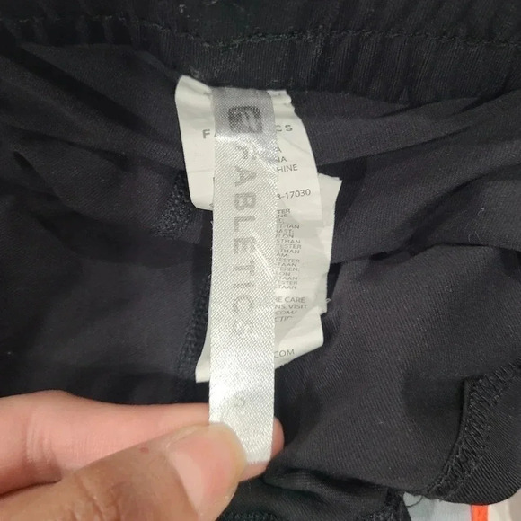 Fabletics Women's Running Shorts Athletic Floral Lined Built in Liner Sz Small - Picture 6 of 6